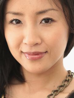 Мэгуми Кагурадзака