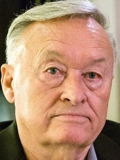 Олег Калугин