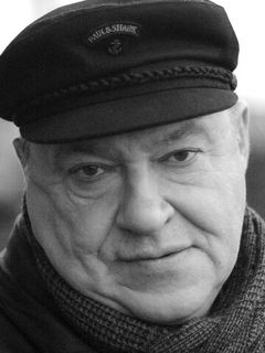 Владимир Репников