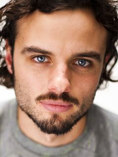 Джошуа МакКензи