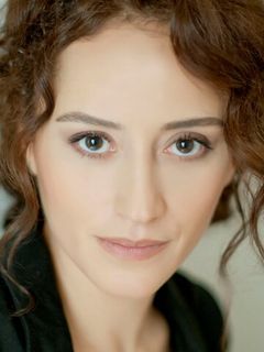 Эсра Кызылдоган