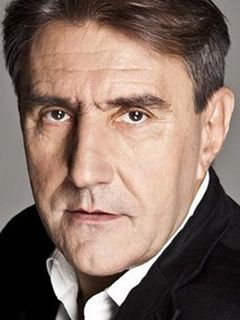 Карой Эперьеш