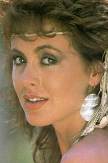 Колетт Долан