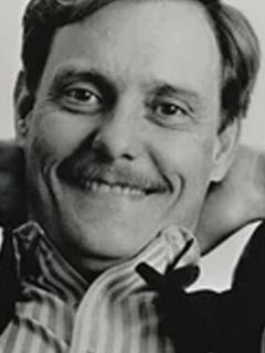 Уоррен Скаарен