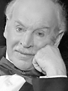 Александр Петров