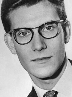 Ив Сен-Лоран