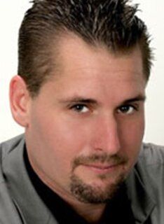 Тодд Кенели