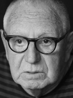 Душан Йованович