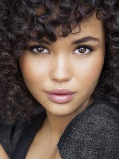 Изабелла Пешардт