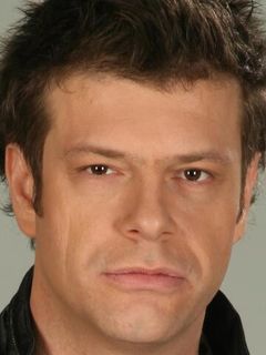 Аттила Тилль