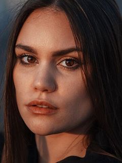 Беатрис Бруски