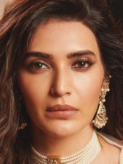 Каризма Тана