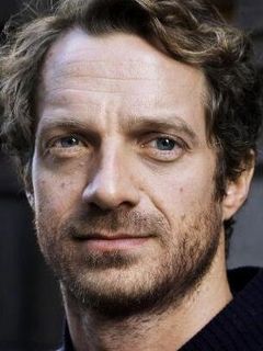 Том Роб Смит