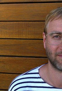 Том Эрхардт