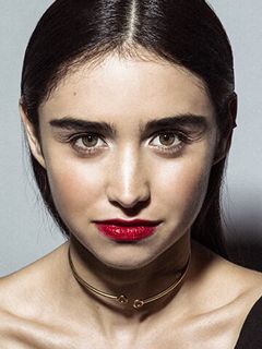 Либэ Барер
