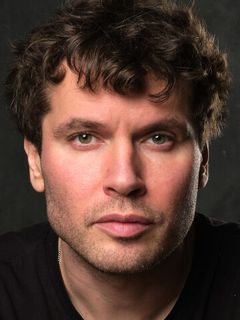 Павел Артемьев