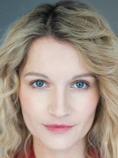 Женя Малахова