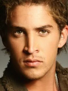 Джонатан Ислас