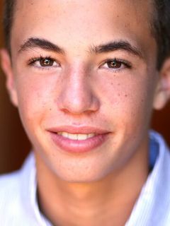 Брендан Агийар