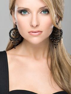 Леси Минчью