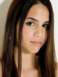 Перола Фария