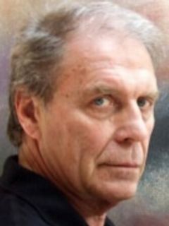 Нилс МакМастер