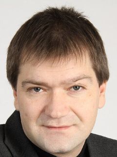 Павел Сухов