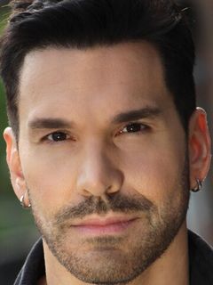 Роберт Авельянет