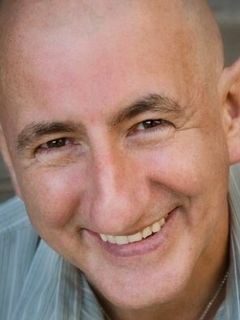 Адриан Карр