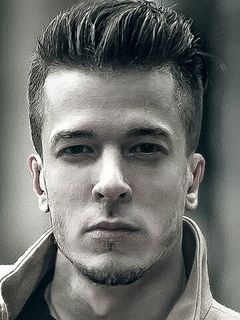 Антон Новосельцев