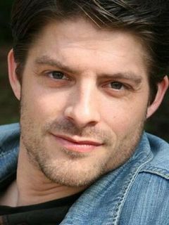 Дэниэл Будер