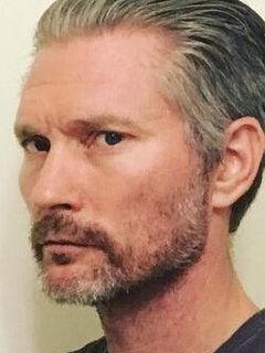 Трэвис Стивенс