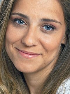 Жуана Солнаду