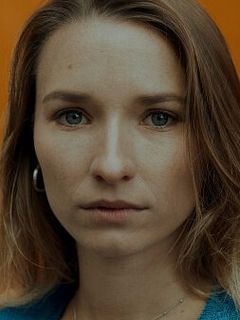 Антония Юнг