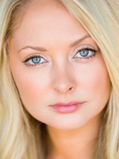 Хлоя-Шарлотта Крэмптон