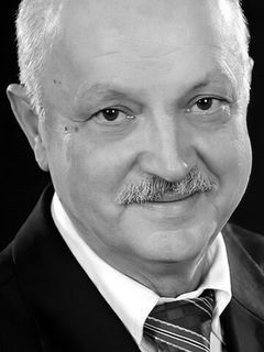 Рагиб Алиев