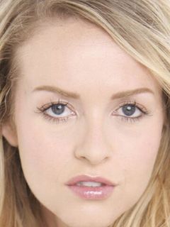 Мелани Кэмп