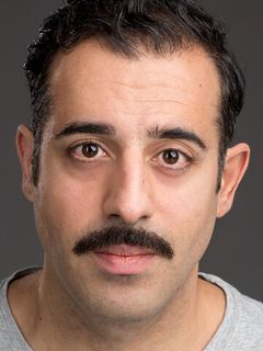 Бахадор Фолади