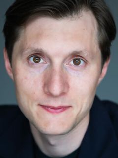 Олег Савцов