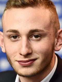 Кейси Моттет Кляйн