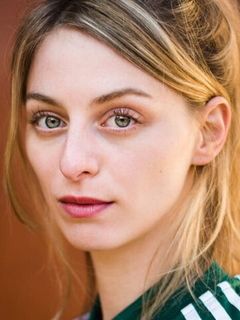 Клер Бендер