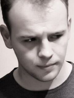 Ниал Брутон