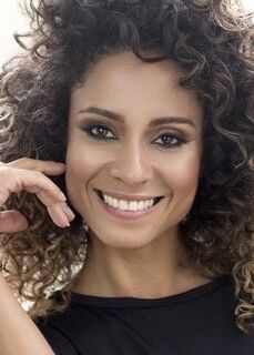 Синара Леал