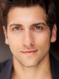 Кенни Сантуччи