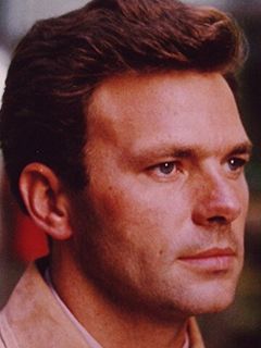 Дерек Крэкнелл