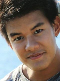 Андреас Нгуен