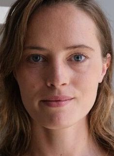 Гала Бессон