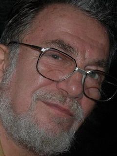 Юрий Перов