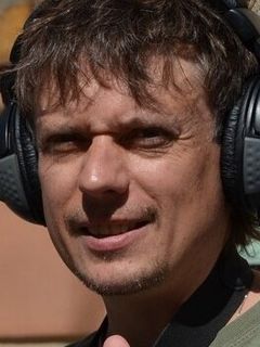 Виктор Шкуратов