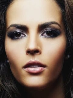 Клаудия Альварес